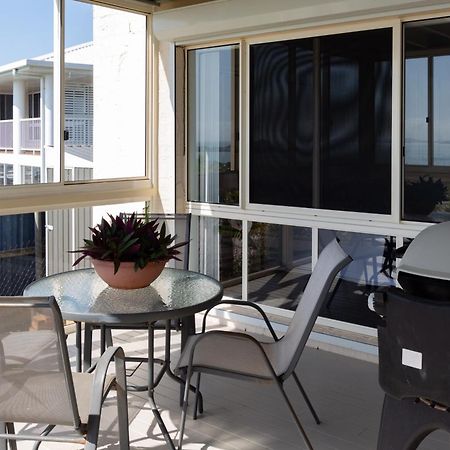 Bella Vista - Spectacular Ocean Views & Continental Breakfast Apartment Yeppoon Exterior photo